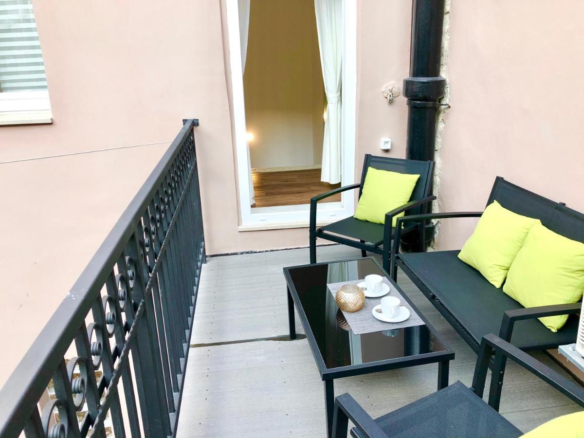 Hedone Luxury Apartment With Free Parking プーラ エクステリア 写真