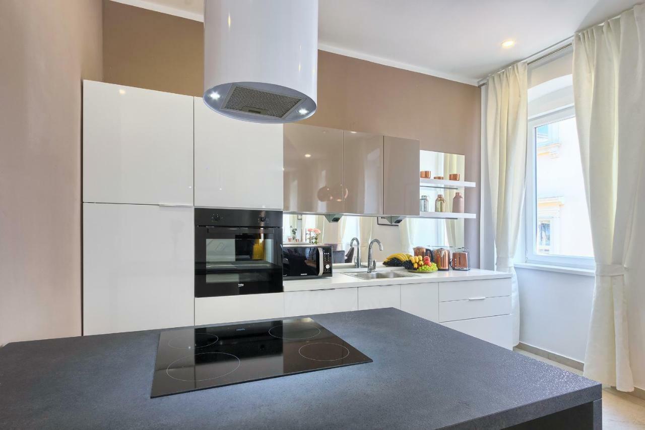 Hedone Luxury Apartment With Free Parking プーラ エクステリア 写真