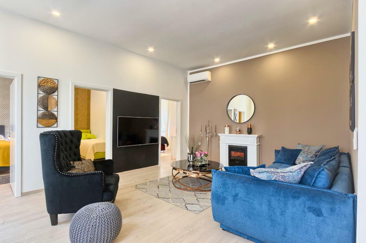 Hedone Luxury Apartment With Free Parking プーラ エクステリア 写真